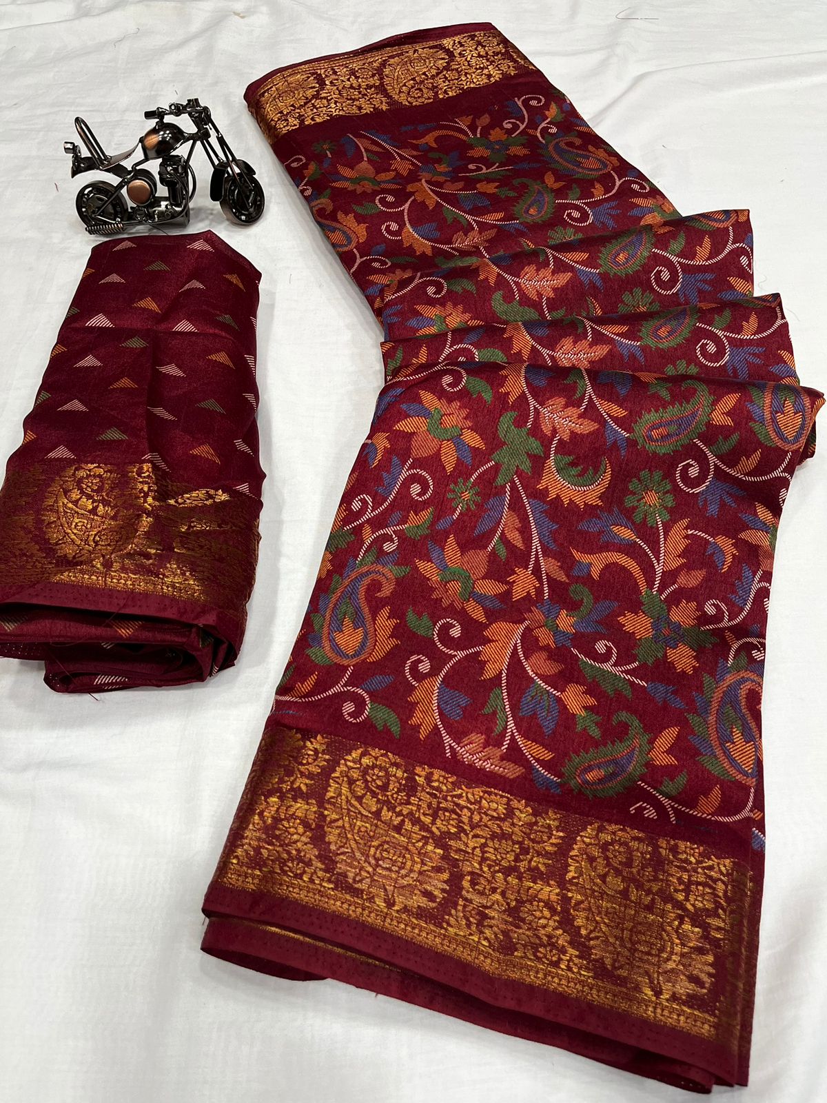 Wow Designer Flower Printed Non Catalog Sarees